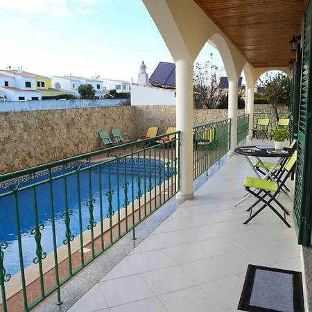 Spacious House In With Private Pool