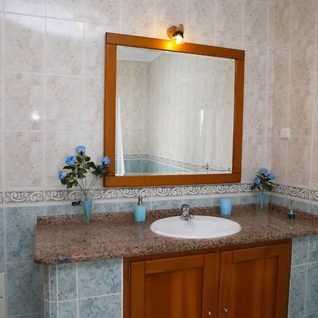 Spacious House In With Private Pool